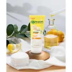 Sữa Rửa Mặt Garnier Tạo Bọt Light Complete Brightening 100ml - Dưỡng Sáng Da, Giúp Làm Sạch Sâu Cho Làn Da Rạng Rỡ