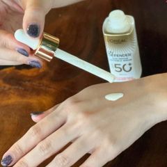 Serum Chống Nắng L'Oreal Paris UV Defender SPF50+ Mỏng Nhẹ 30ml - Bảo Vệ Da Chống Lão Hóa và Cải Thiện Làn Da Rạng Rỡ