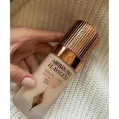 Kem Nền Charlotte Tilbury Airbrush Flawless Tone 2 Neutral - Lớp Nền Hoàn Hảo, Kiềm Dầu, Che Khuyết Điểm, Dưỡng ẩm 16 Giờ