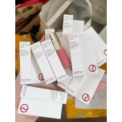 Má hồng Rare Beauty Mini 1.43mL - Màu Encourage, Kem Mềm Mại, Hiệu Ứng Rạng Rỡ, Không Parabens, Vegan, Dễ Tán