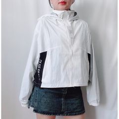Áo Khoác Gió Nữ Croptop 2 Lớp Local Brand Lamo Home A017 - Thiết Kế Ngắn, Lưới Thoáng Mát, Phù Hợp Đi Chơi và Đi Làm