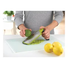 Dụng cụ bào sợi Joseph Joseph 20017 Twist Grater - Bào thực phẩm đa năng với tay cầm chống trượt và thiết kế tiện lợi, an toàn máy rửa bát.