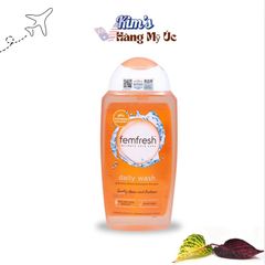 Dung dịch vệ sinh phụ nữ hằng ngày Femfresh Daily Wash 250ml - Nhập khẩu chính ngạch từ Anh, chăm sóc vùng kín an toàn và hiệu quả.