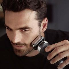 Máy cạo râu Braun Series 9 9370CC - Công nghệ cạo ướt khô, chống nước, sạc nhanh, quà tặng hoàn hảo cho nam giới