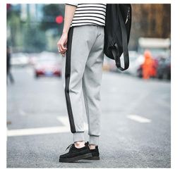 Quần Jogger Thể Thao Nam Unisex - Thoải Mái, Co Giãn, Chất Liệu Nỉ Mát Mẻ - Phong Cách Trẻ Trung, Dễ Phối Đồ (Xám Kẻ Đen)