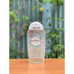 Dung dịch vệ sinh phụ nữ Femfresh 0% Sensitive Wash 250ml - Sạch sẽ, nhẹ nhàng cho da nhạy cảm, phù hợp cho mẹ bầu và sau sinh