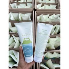 Tẩy Da Chết Rau Má Prettyskin 150ml - Gel Tẩy Da Nhẹ Nhàng Cho Mọi Loại Da, Giúp Lấy Đi Tế Bào Chết, Kiểm Soát Bã Nhờn và Cải Thiện Da Xỉn Màu