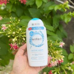 Dung dịch vệ sinh phụ nữ Femfresh Active Wash 250ml - Tươi mát, năng động cho mọi độ tuổi, hỗ trợ vùng kín khỏe mạnh