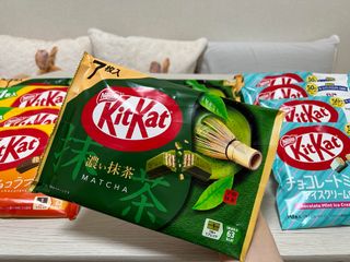 Socola KitKat Matcha Nhật Bản - Hương Vị Trà Xanh Uji Xách Tay Gói 7 & 10 Viên - Món Ăn Vặt Ngon Miệng, Quà Tặng Ý Nghĩa