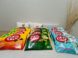 KitKat Socola Cam Nhật Bản - Gói 7 Viên Chocolate Ngon Miệng, Hương Vị Độc Đáo, Snack Xách Tay Thích Hợp Làm Quà Tặng