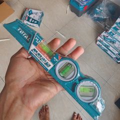 Thước Thủy Ống Total TMT221306 245mm - Nhôm Đúc Chính Xác ±0.5mm/m, Dễ Dàng Đo Cân Bằng Khi Xây Dựng, 3 Vial Thủy 45°/90°/180°