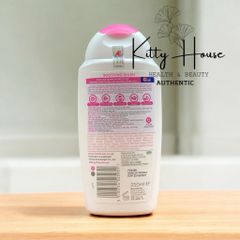 Dung dịch vệ sinh phụ nữ Femfresh Soothing Wash 250ml - Hỗ trợ kháng viêm, không xà phòng, chiết xuất thiên nhiên cho sức khỏe phụ khoa