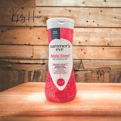 Dung Dịch Vệ Sinh Phụ Nữ Summer's Eve 444ml - Khử Mùi, Cân Bằng pH, An Toàn Với Thành Phần Tự Nhiên