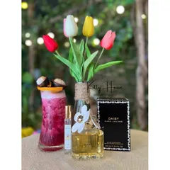 Nước hoa nữ Marc Jacobs Daisy EDT 10ml - Hương thơm tươi mát, ngọt ngào như hoa cúc, món quà hoàn hảo cho phái đẹp.
