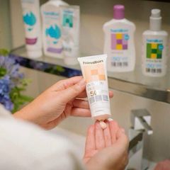 Kem Chống Nắng Hamilton Everyday Face SPF50+ - Dưỡng Ẩm Da Mặt & Cổ, Không Bóng Dầu, 75g, Bảo Vệ Tia UVA/UVB, Dành Cho Da Nhạy Cảm