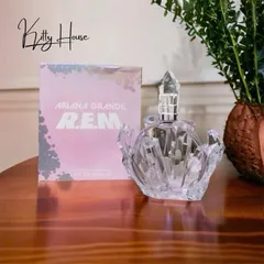 Nước hoa nữ Ariana Grande R.E.M Eau de Parfum 100ml - Hương thơm vũ trụ quyến rũ với quả sung, hoa oải hương và gỗ đàn hương.