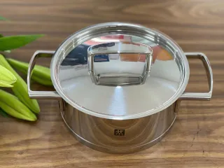 Nồi Zwilling Passion 24cm 4.5L - Thép không gỉ cao cấp, an toàn cho bếp từ, thiết kế sang trọng, dễ vệ sinh, bảo hành 12 tháng