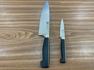 Bộ dao Zwilling Fourstar Set 2 - Bao Gồm Dao Thái Đa Năng 20cm và Dao Gọt Hoa Quả 10cm - Dụng Cụ Nhà Bếp Chất Lượng Cao Từ Đức