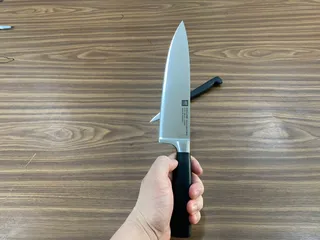 Bộ dao Zwilling Fourstar Set 2 - Bao Gồm Dao Thái Đa Năng 20cm và Dao Gọt Hoa Quả 10cm - Dụng Cụ Nhà Bếp Chất Lượng Cao Từ Đức