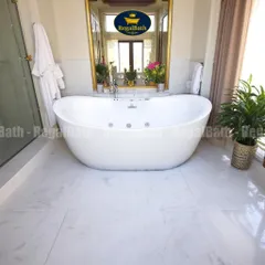 Bồn Tắm Massage Cao Cấp Dáng Thỏi Vàng RB-17TV - Regalbath với Hệ Thống Sục Khí và Đèn LED Sang Trọng, Thư Giãn tại Nhà