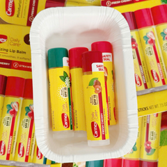 Son dưỡng Carmex Moisturizing Lip Balm dạng thỏi hương trái cây chống nắng SPF 15