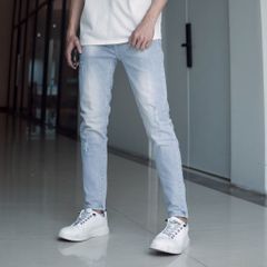 Quần Jean Rách Gối Nam Slimfit Co Giãn Màu Xanh Nhạt Pon.mens - Chất Denim 98% Cotton, Phong Cách Thời Trang Thể Hiện Ấn Tượng
