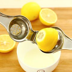 Dụng Cụ Vắt Chanh Nuoming CK3170 - Tiện Lợi, Không Rơi Hạt, Chất Liệu Bền Bỉ, Phù Hợp Vắt Cam và Nhiều Loại Trái Cây Khác