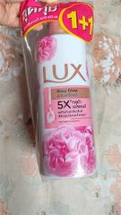 Sữa tắm Lux màu hồng 450ml