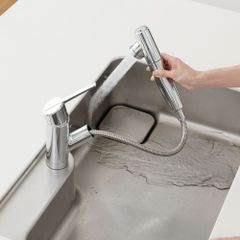 Bộ Vòi Rửa Takagi JY100BN - Vòi Rửa Tiện Lợi, Thiết Kế Hiện Đại, Chất Lượng Nhật Bản, Tiết Kiệm Nước và Dễ Dàng Sử Dụng