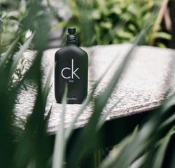 Nước hoa Calvin Klein CK Be Eau de Toilette unisex 200ml - Hương thơm nhẹ nhàng từ hoa cỏ tự nhiên cho cả nam và nữ