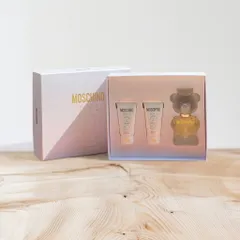 Set nước hoa nữ Moschino Toy 2 gồm 1 nước hoa EDP 50ml + sữa tắm 50ml + body lotion 50ml