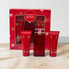 Set nước hoa nữ Elizabeth Arden Red door gồm 1 chai 100ml + 1 body lotion 100ml + sữa tắm 100ml
