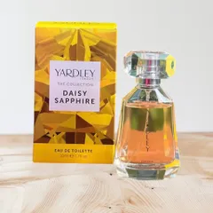 Nước hoa nữ Yardley London The Collection Daisy Sapphire EDT 50ml - Hương nước hoa quyến rũ, lôi cuốn từ Anh