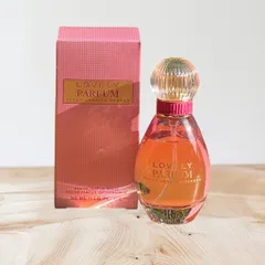 Nước hoa nữ Sarah Jessica Parker Lovely Parfum 30ml - Nước hoa quyến rũ, hương thơm dễ chịu cho phái đẹp