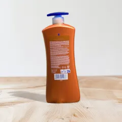 Sữa dưỡng thể dưỡng ẩm Vaseline Intensive Care Cocoa Radiant with pure cocoa butter Body Lotion 725ml
