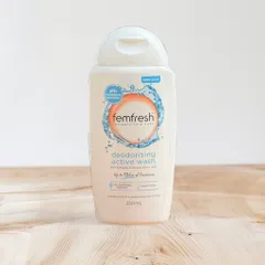 Dung dịch vệ sinh phụ nữ Femfresh 250ml - Chăm sóc da vùng nhạy cảm hiệu quả, sản phẩm an toàn và chất lượng cao