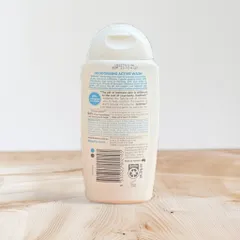 Dung dịch vệ sinh phụ nữ Femfresh 250ml - Chăm sóc da vùng nhạy cảm hiệu quả, sản phẩm an toàn và chất lượng cao