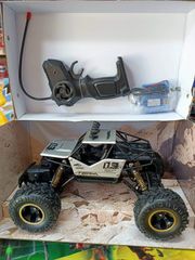 Xe Ô Tô Địa Hình Điều Khiển Từ Xa Rock Crawler 6141 Vỏ Kim Loại - Đồ Chơi Sạc Pin Cho Trẻ Em 6 Tuổi Trở Lên