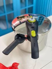 Nồi Áp Suất Inox Tefal Secure Trendy - An Toàn, Đa Năng, Tiết Kiệm Thời Gian Nấu Ăn - Dụng Cụ Bếp Hoàn Hảo Cho Mùa Tết