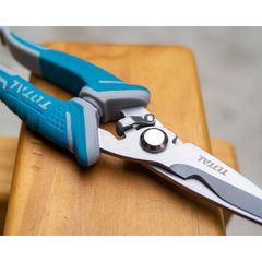 (HT6) Kéo cho thợ điện 200mm Total THT118871.[2505]81600