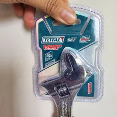 Mỏ Lết 6 Inch Tay Nắm Cao Su TOTAL THT101066 - Dụng Cụ Tiện Ích Chất Lượng Cao, Điều Chỉnh 0-24mm