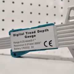 (at8) Thước đo độ sâu điện tử TOTAL TMT332501