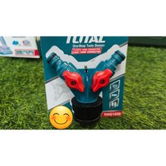 Bộ Chia Ống Nước 3/4 inch Sang 1/2 inch TOTAL THHC1202 - Đầu Nối 2 Chiều Nhựa Có Nút Ngắt và Nút Xoay