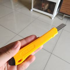 Dao Rọc Giấy TOLSEN 30080 - Lưỡi 9mm Sắc Bén Nhỏ Gọn, Cắt Ngọt, Thao Tác Dễ Dàng - Dụng Cụ Văn Phòng Chính Hãng