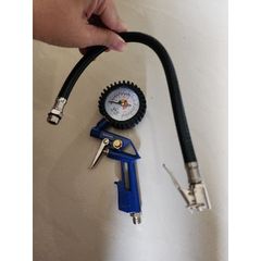 Dụng Cụ Kiểm Tra Hơi Lốp Xe Ô Tô Wadfow WGA2612 - Thiết Kế Nhỏ Gọn, Chính Xác Cao, Bền Bỉ và An Toàn Cho Xe