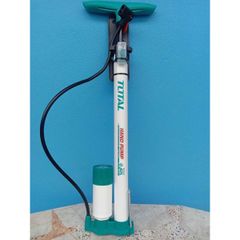 (AT8) Dụng cụ nạp hơi dùng tay 140Psi TOTAL TMPP3811 có đồng hồ hiển thị áp suất