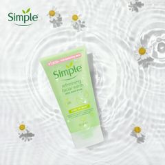 Sữa Rữa Mặt Simple Kind To Skin Refreshing Facial 150M (Mẫu Mới)