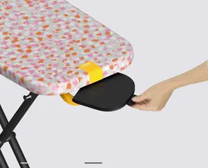 Bàn ủi điều chỉnh chiều cao Joseph Joseph Glide 50027 - Thiết kế gọn nhẹ, chân đế độc đáo, lý tưởng cho việc giặt giũ và chăm sóc quần áo.