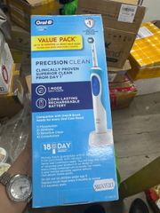 Bàn chãi đánh răng Oral-B Pro Vitality Precision Clean Electric White Toothbrush 300714