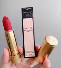 Son Gucci 509 Janie Scarlet 3.5G - Son Môi Matte Đỏ Quyến Rũ, Thiết Kế Sang Trọng và Đẳng Cấp, Dưỡng ẩm Sâu, Bám Màu Lâu Dài